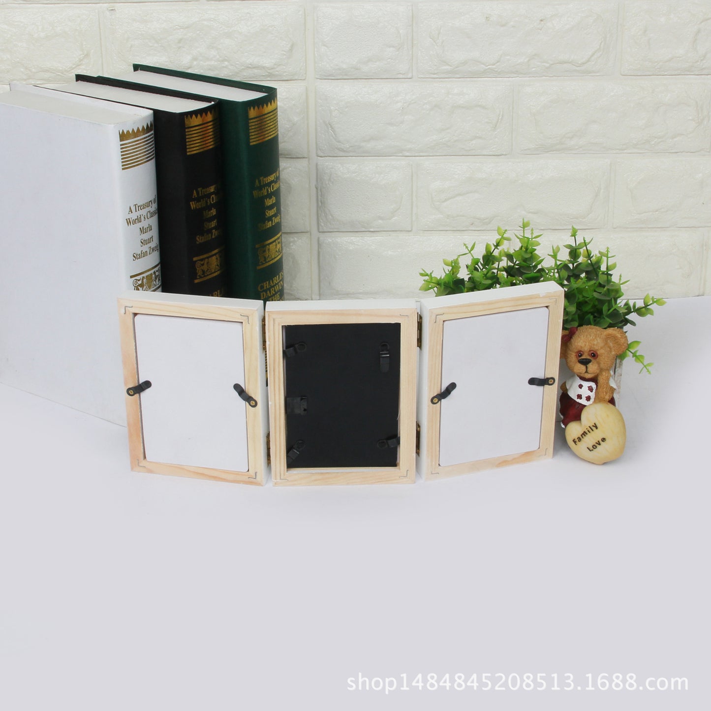 DIY Three-fold Photo Frame